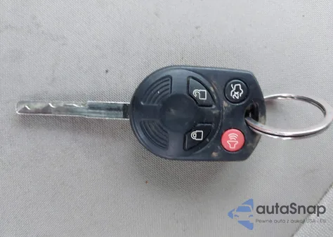 2016 Ford Focus Se z USA, uszkodzony, nr VIN 1FADP3F28GL274729